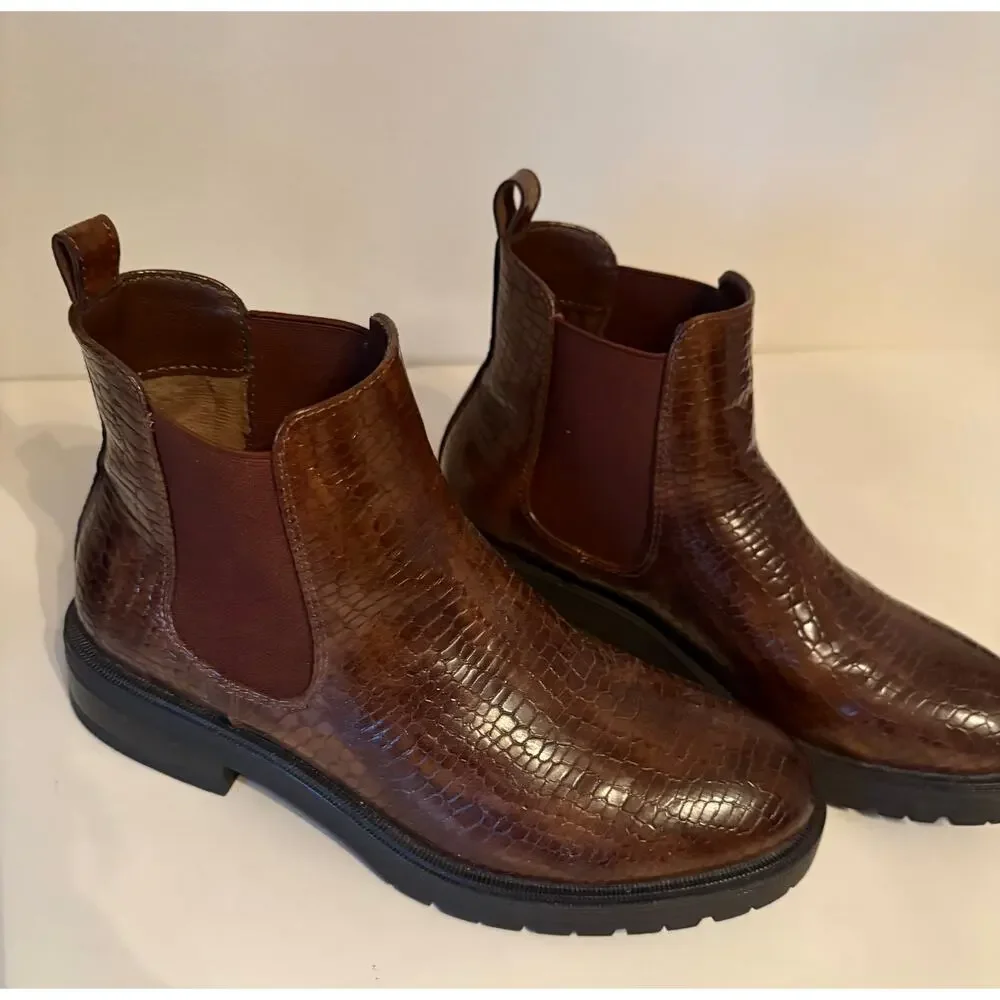 Chelsea boots size 38  brown and black
